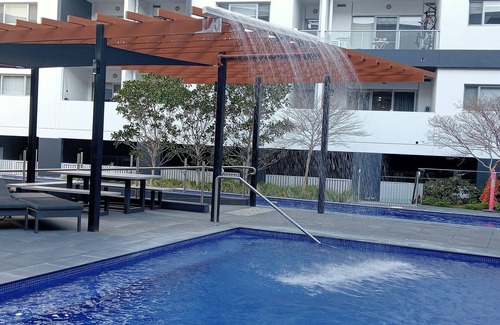 Canberra Apartment | South Canberra 1bdrm Apartment with all amenities