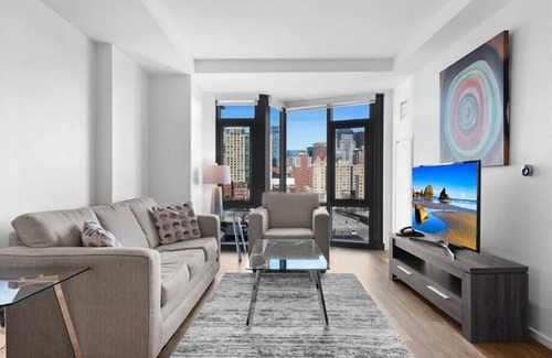Shawmut Apartment | South End 2 BR | Rooftop Desk | Rooftop Pool