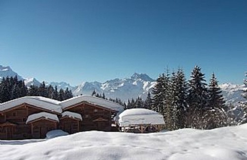 Villars-sur-Ollon Apartment | South Facing Apartment Spectacular Mountain Views