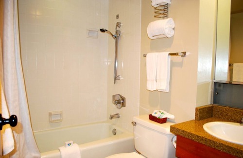 Salt Lake Mountain Resorts Resort | South facing views of Snowbirds scenic hills that many travel to see and enjoy.