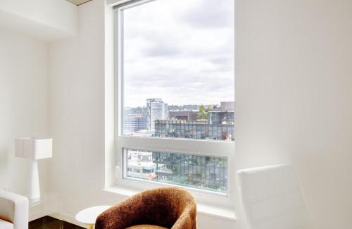 South Lake Union Apartment | South Lake Union 1br w wd roof nr Lake Union SEA-488