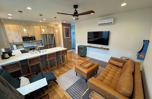 Buena Vista House | South Main Chalet- 2 Units w/Roof Top Deck/Fire Pit