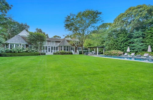 Wainscott House | South of Highway - Designer Perfection for Families - East Hampton/Wainscott