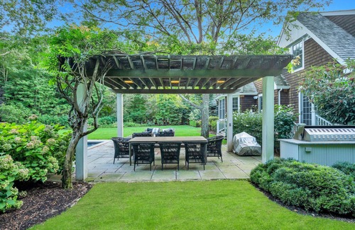 Wainscott House | South of Highway - Designer Perfection for Families - East Hampton/Wainscott