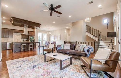Hyde Park House | Southern Charm Meets Easy Convenience 5 mins to DT