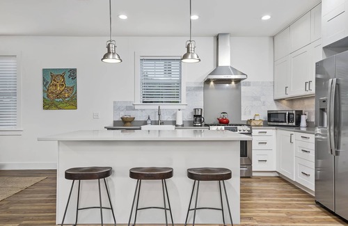 St. Augustine House | Southern Charmer w/Pool and Stellar Location-Walk to Everything Downtown!