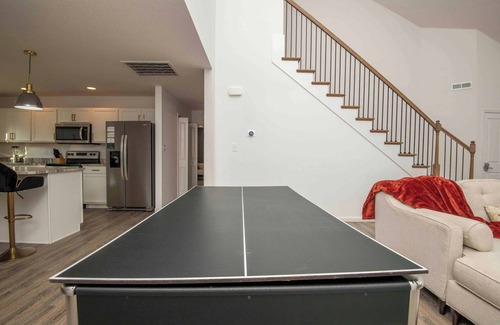 Ashley Oaks House | Southern Comfort- Knoxville Family Getaway