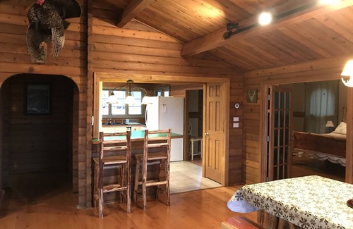 French Lick Cabin | Southern Grace Cabin Hot tub! Super CLEAN! French Lick, IN - Private location!