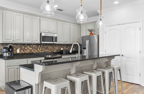 Sunnyside Condo | Southfields Retreat | 4BR Getaway Near Laguna Beach, Carillon & Pier Park