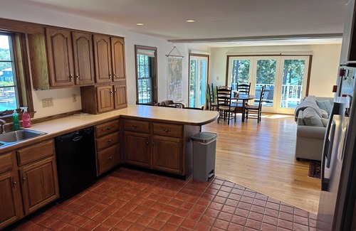 Southport House | Southport ME Waterfront - Cozy Harbor