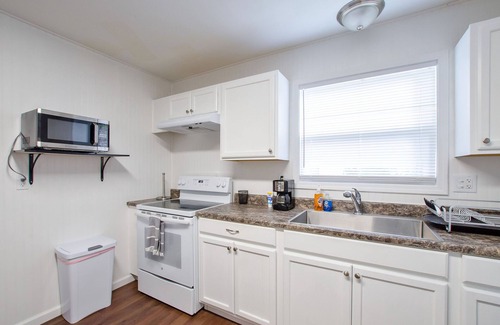 Hemlock House | Southside Beauty, close to the highway