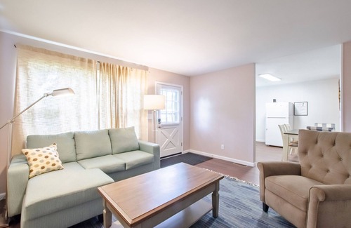 Hemlock House | Southside Beauty, close to the highway