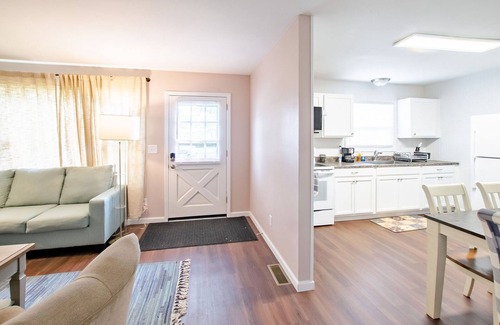 Hemlock House | Southside Beauty, close to the highway