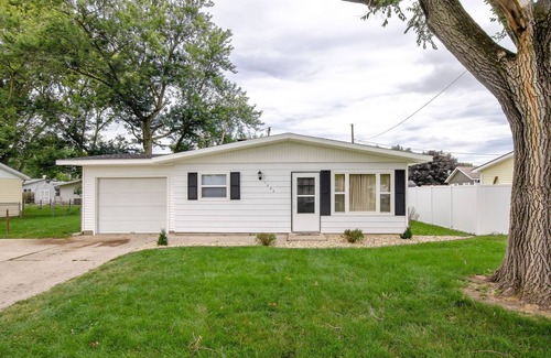 Hemlock House | Southside Beauty, close to the highway