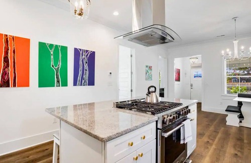 Downtown Chattanooga House | Southside Gem Near Main St ~ Free Parking