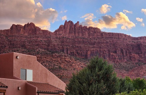 Moab South Valley Condo | Southwest Charm and Amazing Views, just minutes from town!