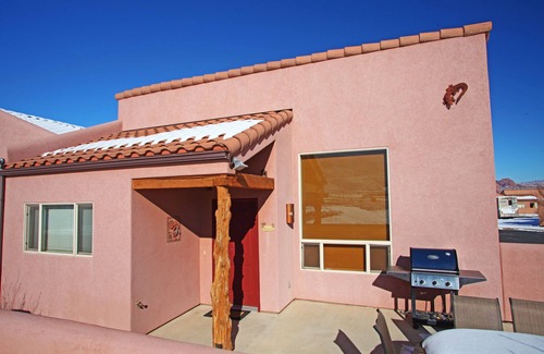 Moab South Valley Condo | Southwest Charm and Amazing Views, just minutes from town!