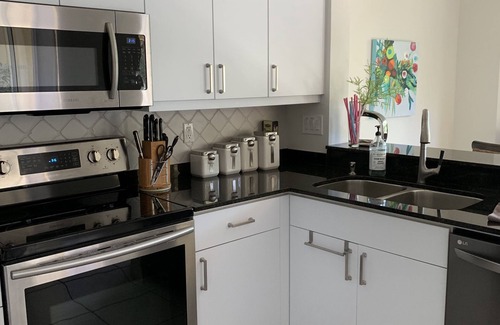 Bonita Springs Condo | Southwest-facing home: sunny, modern, lake-view - Pelican Landing/Palm colony