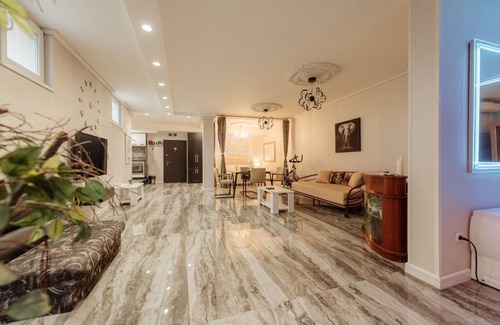 Novi Sad Apartment | SPA Lux Premier with Jacuzzi, Sauna and private parking