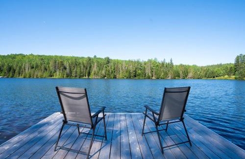 Saint-Alphonse-Rodriguez Ski Chalet | Spa pool Private Lake - Chalet Hello