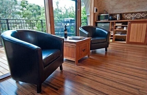 Adventure Bay Apartment | Spa Suite Bruny island