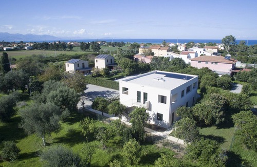Gorgo Lungo House | Spa Suite Villa dell'Eden C unit 1 with a bedroom, 5 beds, Cir 19082044C217079