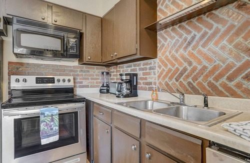 Southeast Colorado Springs Apartment | Space Base | Near Airport, BBQ, Game Room