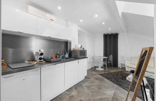Cannes City Centre Apartment | Spacieux 1 chambre avec baignoire balnéo