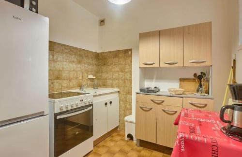 Barbotan-les-Thermes Apartment | Spacieux T2 avec balcon, parking et wifi à Barbotan - FR-1-841-45