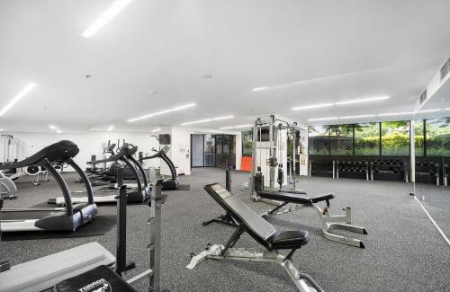 City East Apartment | Spacious 1-Bed with View in Central Location