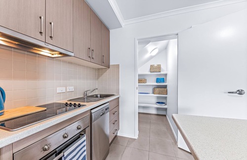 Airlie Beach Apartment | Spacious 1 bedroom apartment located close to all amenities