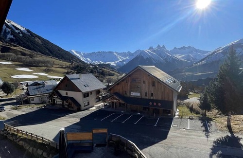 Saint-Jean-d'Arves Apartment | Spacious 12-person apartment, Aiguille d'Arves view