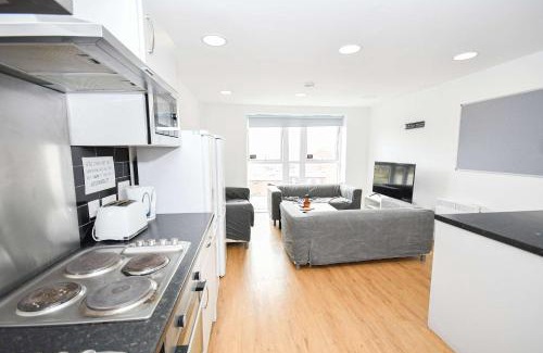 Liverpool Apartment | Spacious 13 Bedroom Apartment in Liverpool