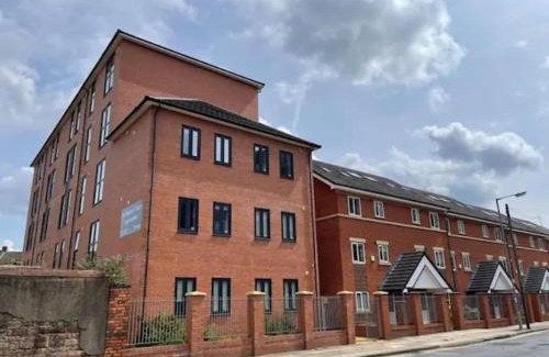 Liverpool Apartment | Spacious 13 Bedroom Apartment in Liverpool