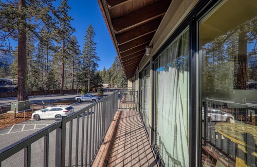 Truckee Condo | Spacious 1BR Condo w/Partial Lake View #222 at Donner Lake Village
