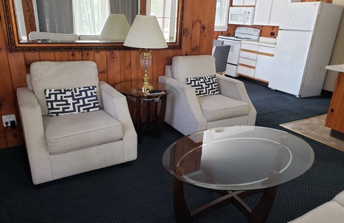Old Orchard Beach Cabin | Spacious 1BR/2BA Cabin