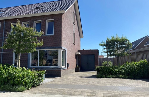 Arnemuiden House | Spacious 2/1 detached house Walcheren