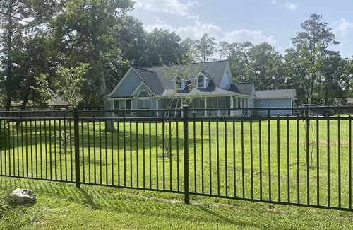 Dickinson House | Spacious 2 acre house in between Houston and Galveston