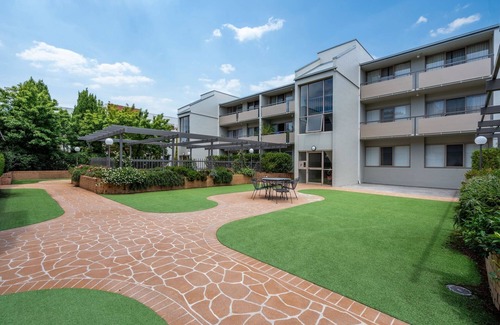 Kingston Apartment | Spacious 2-Bed Apartment Near Dining & Attractions