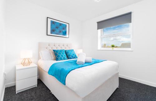 Seisdon Apartment | Spacious 2 Bedroom Apartment - Parking - Netflix - Wifi - 6CW