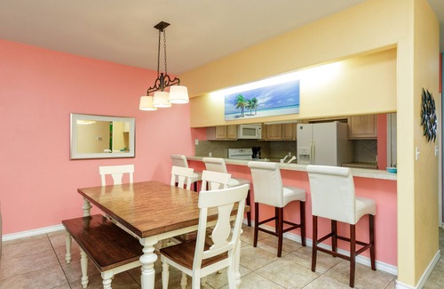 Corpus Christi Condo | Spacious 2br 2bath condo! On the canal with a boat lift!