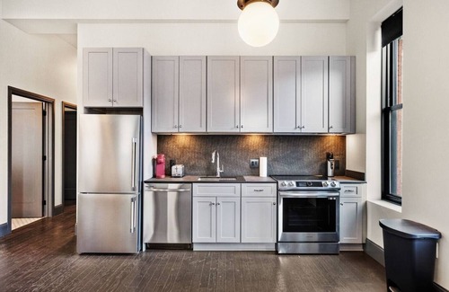 Downtown Pittsburgh Apartment | Spacious 2BR Apt-Near Everything Pittsburgh Offers
