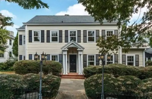Durham Apartment | Spacious 2BR in Grand Old Home, Downtown Durham
