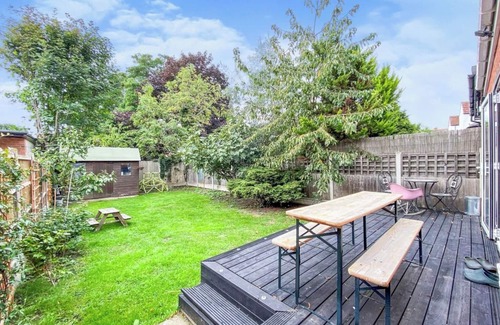 Cranbrook Apartment | Spacious 3-Bedroom Family Home with Garden