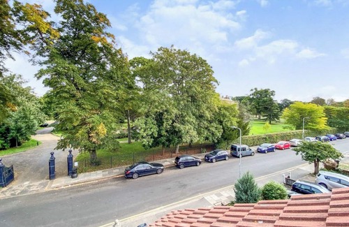 Cranbrook Apartment | Spacious 3-Bedroom Family Home with Garden