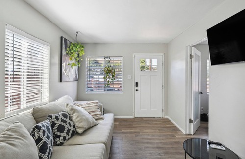 Logan Heights Apartment | Spacious 3-bedroom apartment with WiFi and AC in fabulous San Diego