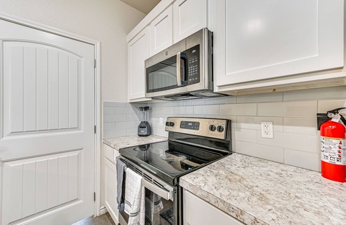 Killeen Apartment | Spacious 3-bedroom apartment with WiFi, AC in nice Killeen