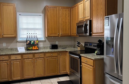 Mosby House | Spacious 3-bedroom home near numerous attractions in beautiful Richmond.