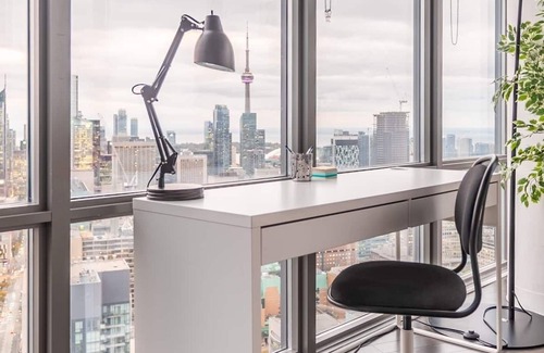 Bay Street Corridor Condo | Spacious 3 Bedroom with stunning city view