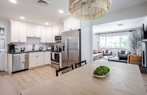 Mount Washington House | Spacious 3B Ranch by Mercy Anderson, 15 min to DT